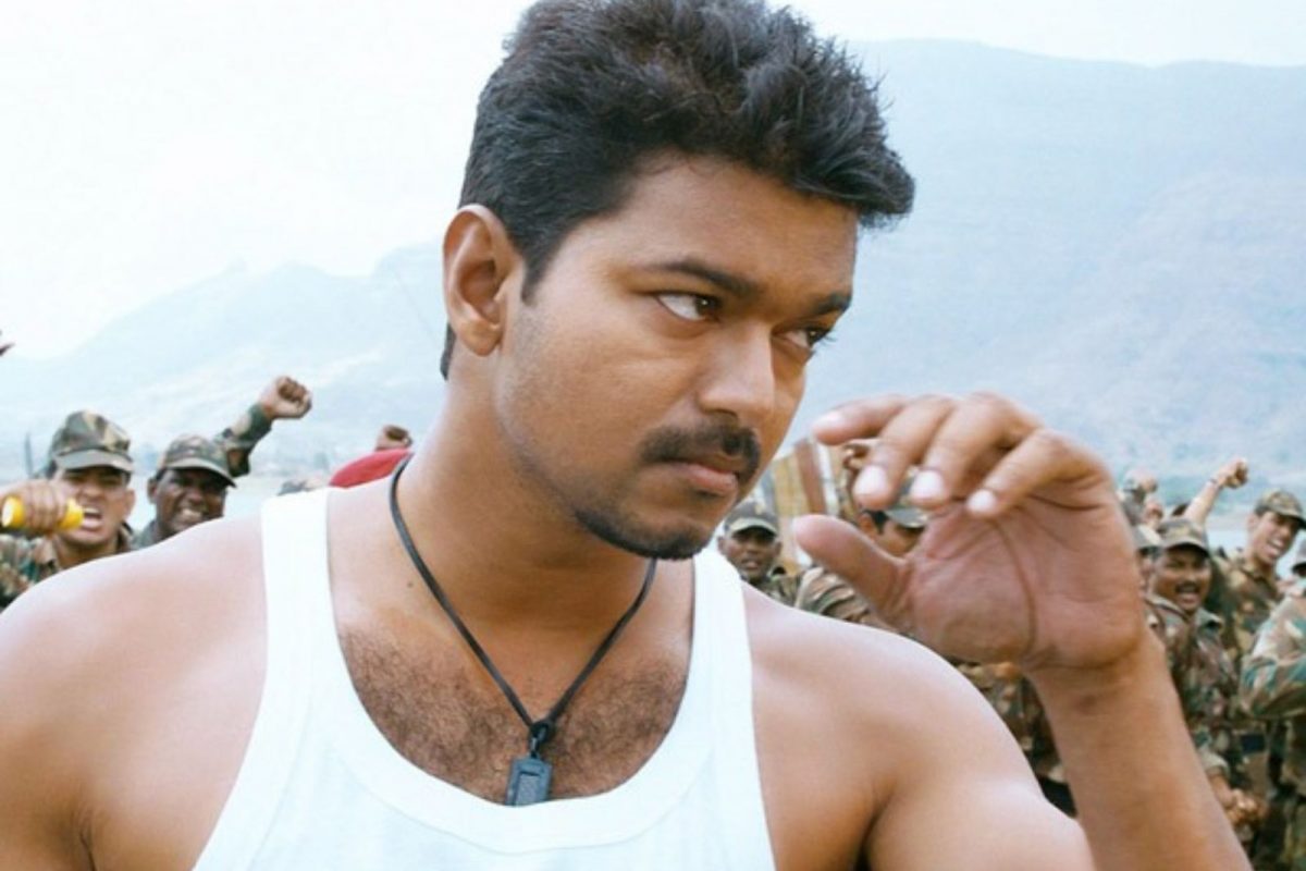 விஜயின் துப்பாக்கி படத்திற்கு இயக்குநர் முதலில் யோசித்த பெயர் இதுதான்!