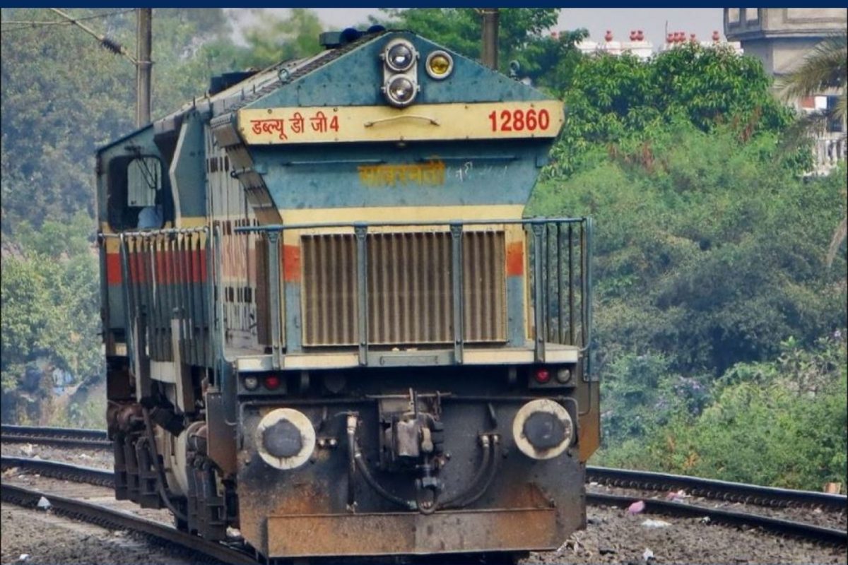 ரயில் எஞ்சின் திருட்டு