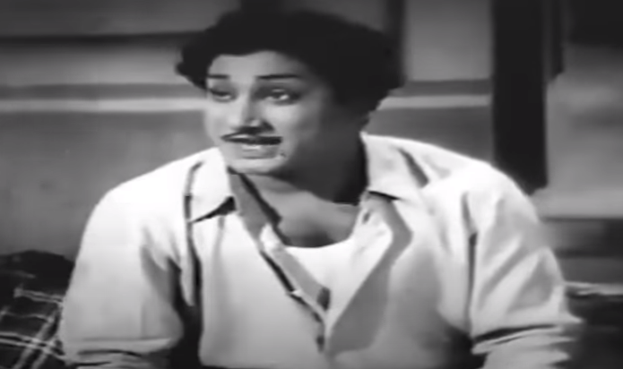  சிவாஜி சென்ற விமானம் விபத்துக்குள்ளாகி அனைவரும் மரணமடைந்ததாக செய்திவரும்.  அனைவரும் உடைந்து போவார்கள். சிவாஜியின் தந்தை அனைத்து சொத்துக்களையும் விற்று திருச்சிக்கு இடம் மாறுவார். அவரது நண்பர் அவரை வற்புறுத்தி, இன்னொரு திருமணம் செய்து கொள்ளச் சொல்வார். கடைசி காலத்தில் அவரைப் பார்த்துக் கொள்ளவும் யாராவது வேண்டுமே. முதலில் மறுப்பவர் பிறகு சம்மதிப்பார்.