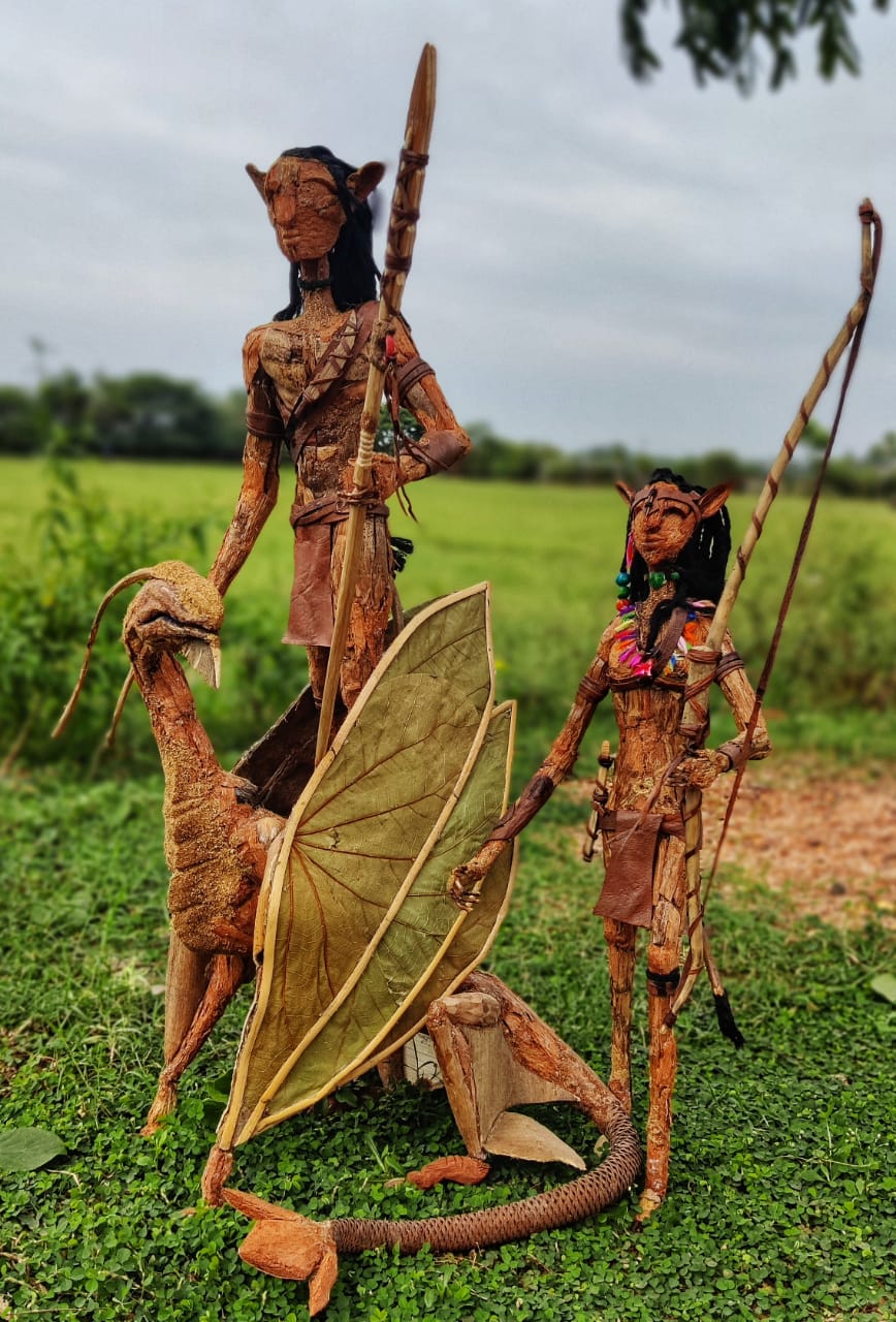  புதுச்சேரியின் எல்லை கிராமத்தில் சத்தமின்றி பல சாதனைகளை நிகழ்த்தி வருகிறது ஒரு அரசு பள்ளி. சேலியமேடு கிராமத்தில் இயங்கி வரும் வாணிதாசனார் அரசு உயர்நிலைப் பள்ளியில்  மாணவர்கள் உருவாக்கும் கலை பொருட்கள் தற்போது பலரது பரிசு பொருட்களாக மாறி வருகிறது.