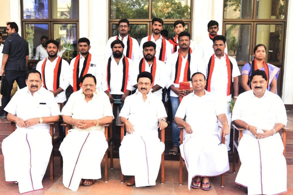 மு.க.ஸ்டாலின் முன்னிலையில் திமுகவில் இணைந்த பாஜக நிர்வாகிகள்!