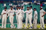 இந்திய அணியின் சிறப்பான பந்துவீச்சில் சரிந்த வங்கதேசம்