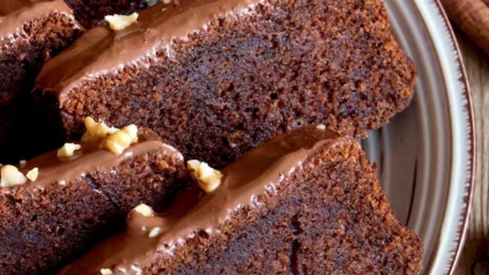 கிறிஸ்துமஸ் ஸ்பெஷல் ரம் கேக்...15 நிமிடதிலேயே செய்ய டிப்ஸ்..!