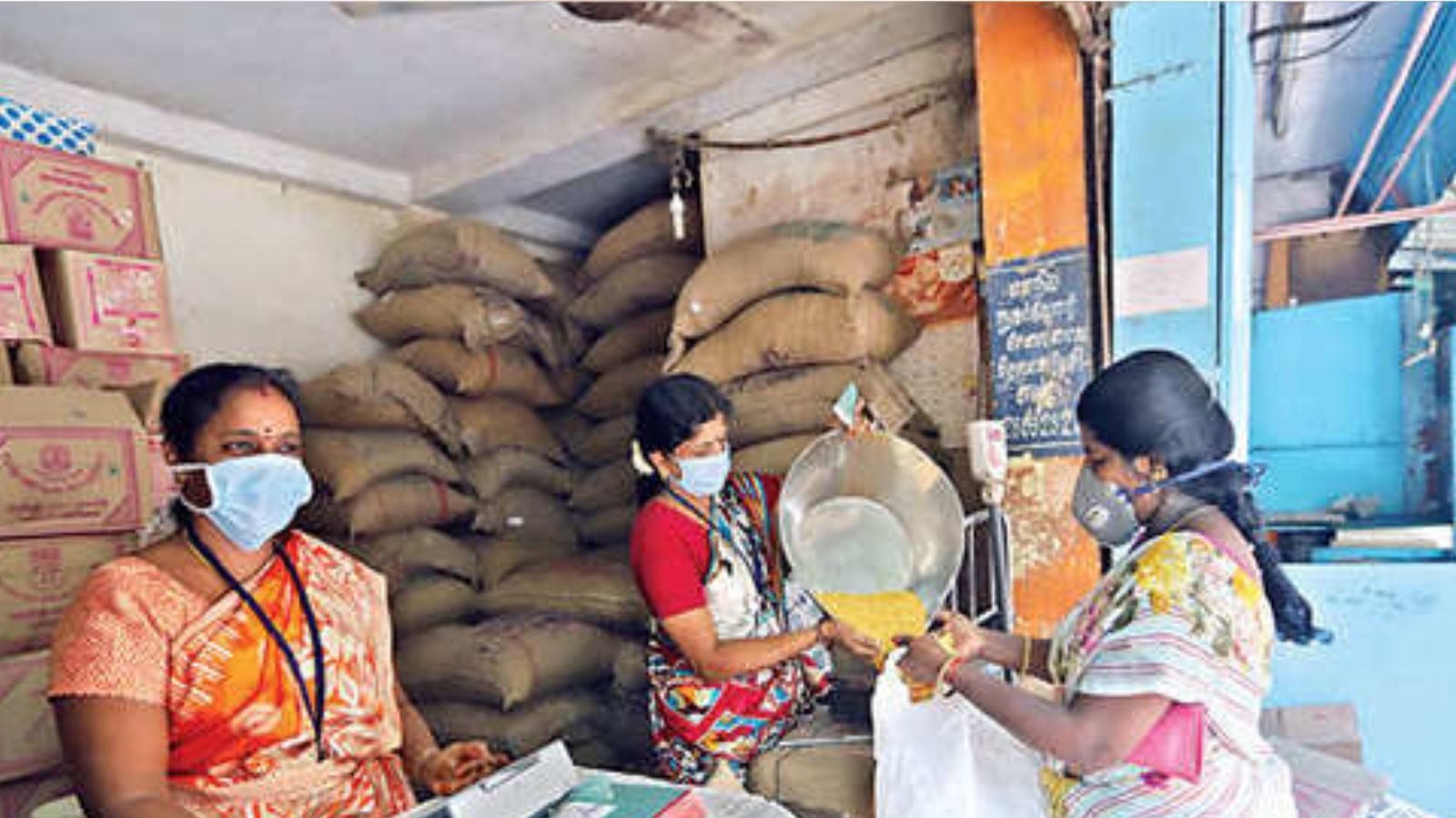 ரேஷன் கடைகளில் தனித்தனி அரிசி.. ஜனவரி முதல் முக்கிய மாற்றம்.. ஊழியர்களுக்கு அதிரடி உத்தரவு!