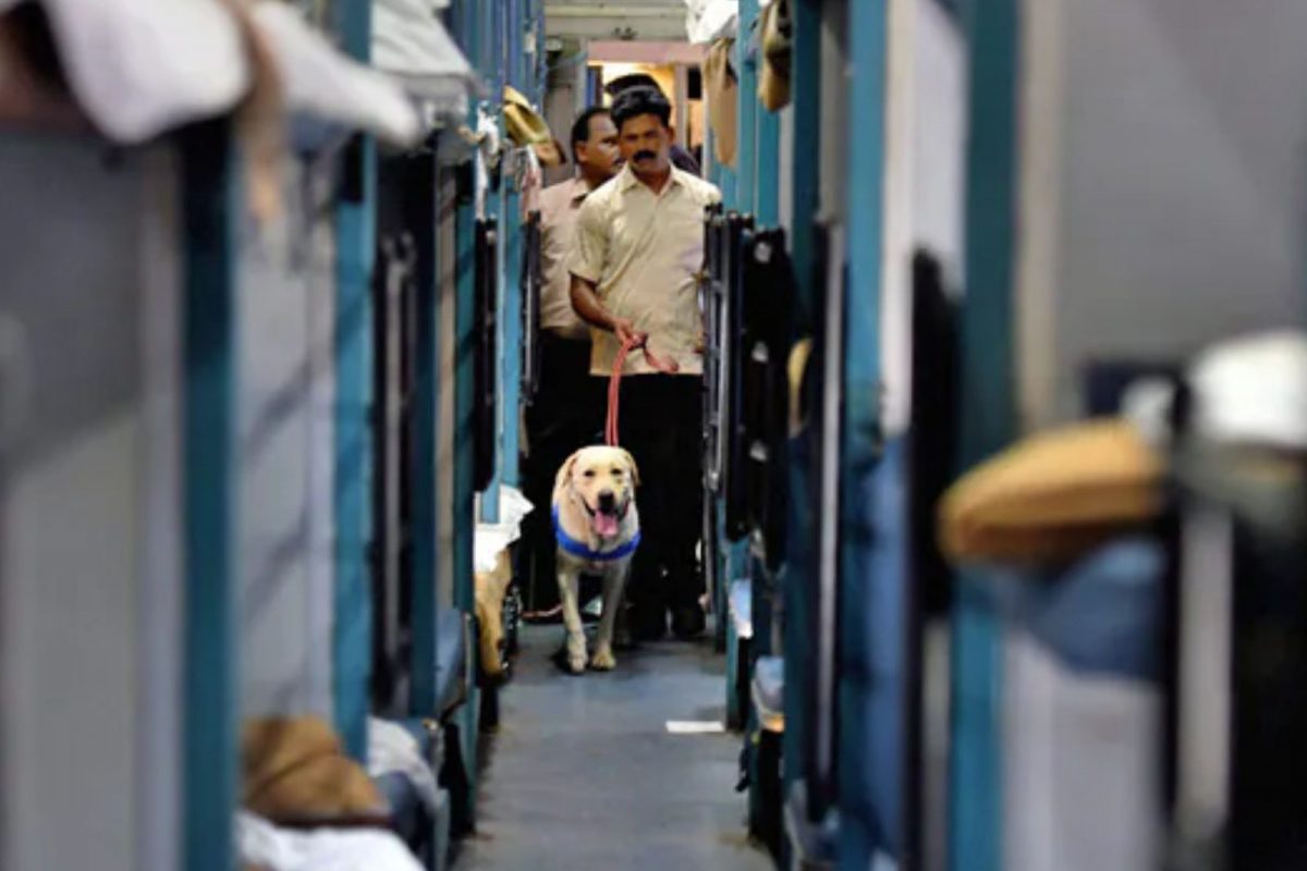 குருவாயூர் ரயிலுக்கு வெடிகுண்டு மிரட்டல் விடுத்ததால் பரபரப்பு