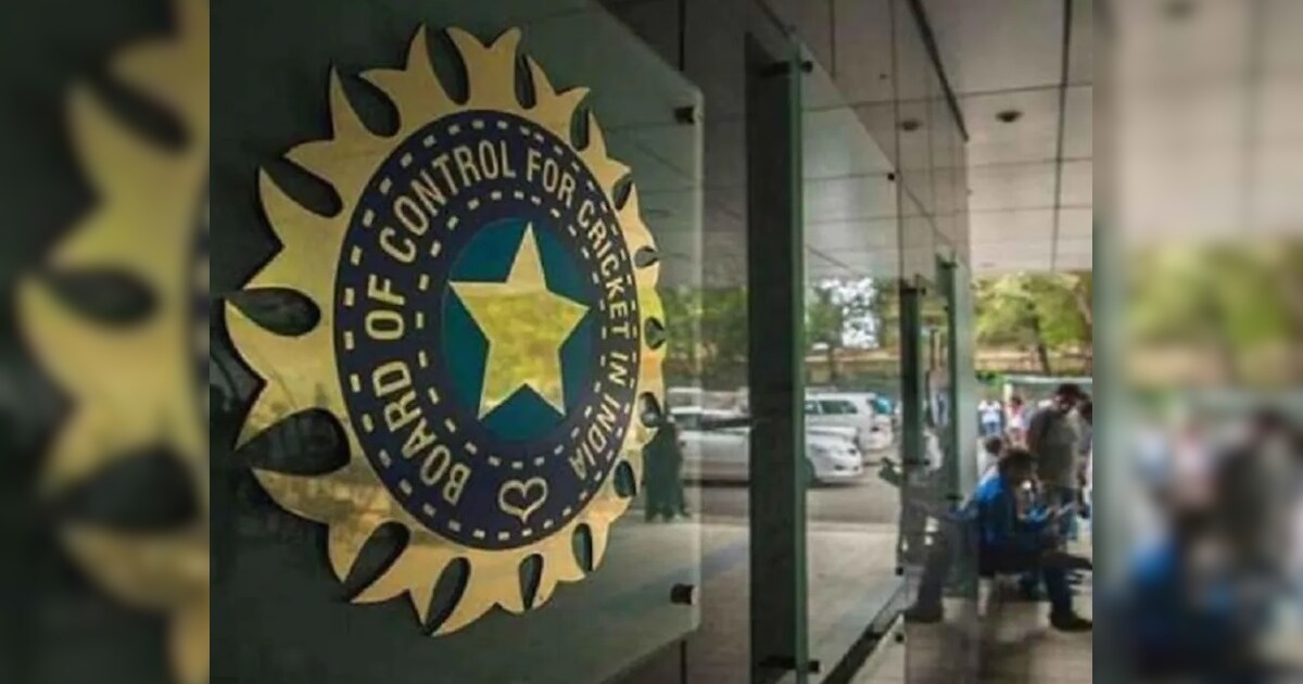 கிரிக்கெட் வீரர்களுக்கு அடித்தது ஜாக்பாட்.. பரிசு தொகையை அதிரடியாக உயர்த்திய பிசிசிஐ...