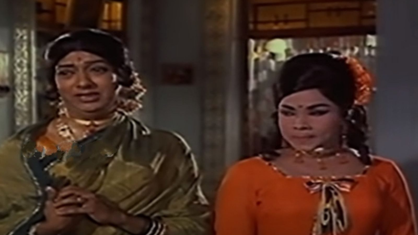 சோ ராமசாமி பெண் வேடத்தில் நடத்த ரோஜாவின் ராஜா