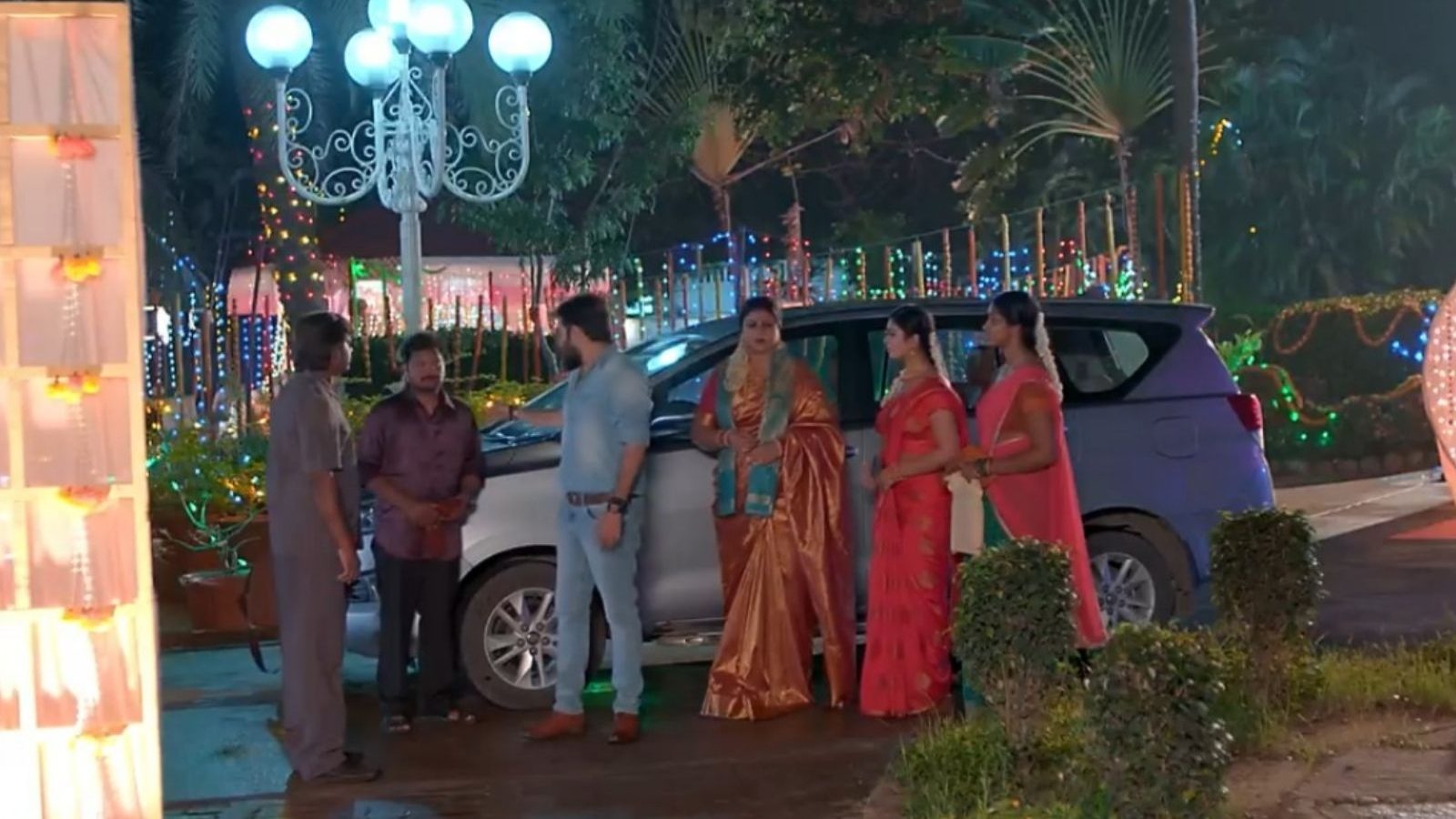 கார்த்திக் மனைவியாக போகும் தீபா - கார்த்திகை தீபம் சீரியல் அப்டேட்!