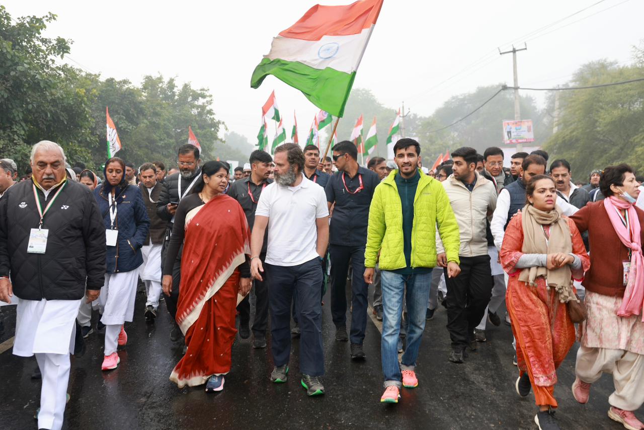  ஹரியானா மாநிலத்தில் எம்.பி., ராகுல் காந்தி மேற்கொண்டுவரும் ஒற்றுமை நடைபயணத்தில், எம்பி கனிமொழி பங்கேற்றார்.