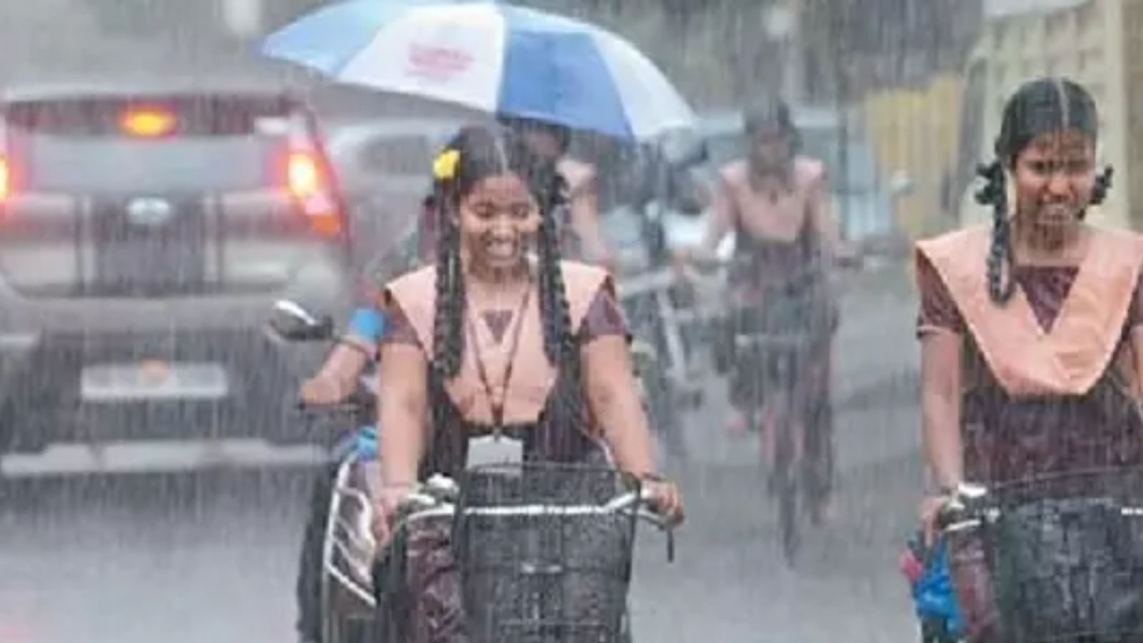 கனமழை - சென்னை, காஞ்சிபுரம், செங்கல்பட்டில் பள்ளிகளுக்கு அரை நாள் விடுமுறை.. அதிரடி உத்தரவு!