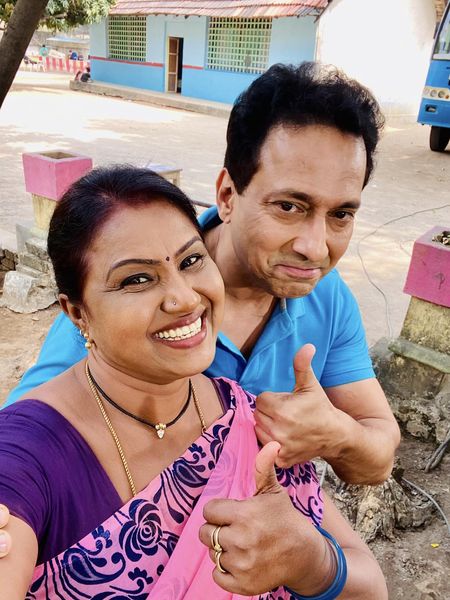  தற்போது அவர் கோபியுடன் இருக்கும் படங்களை சமூக வலைதளங்களில் பகிர்ந்துள்ளார். பாக்யாவை விவாகரத்து செய்த கோபி, தற்போது ராதிகாவை இரண்டாவது திருமணம் செய்திருப்பது குறிப்பிடத்தக்கது.