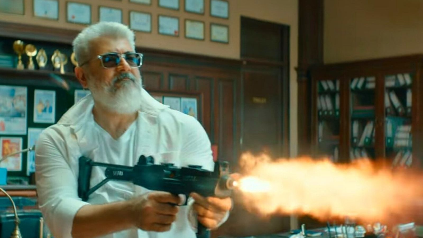 பக்கா ப்ளானில் போனிகபூர்.. கண்டிப்பாக துணிவு படம் லாபம்தான்.. ட்ரைலரை வைத்து  கணக்குபோட்ட சினிமா விமர்சகர்கள்!