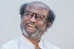 ரசிகரின் கிஃப்டை மறக்காமல் எடுத்து சென்ற ரஜினிகாந்த்!