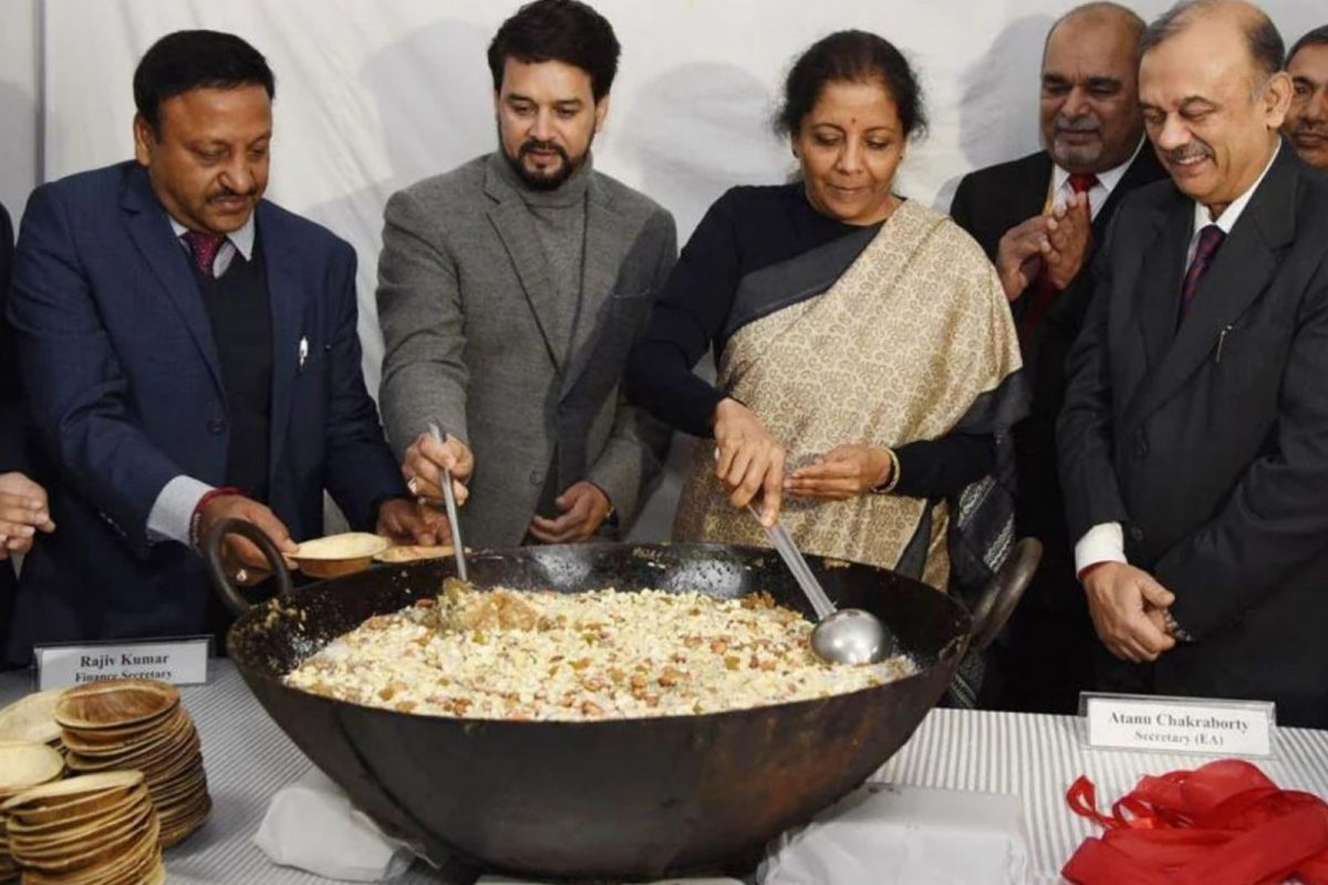 பட்ஜெட் 2023: அல்வா கிண்டும் நிகழ்ச்சி! மரபு விழாவின் காரணம்