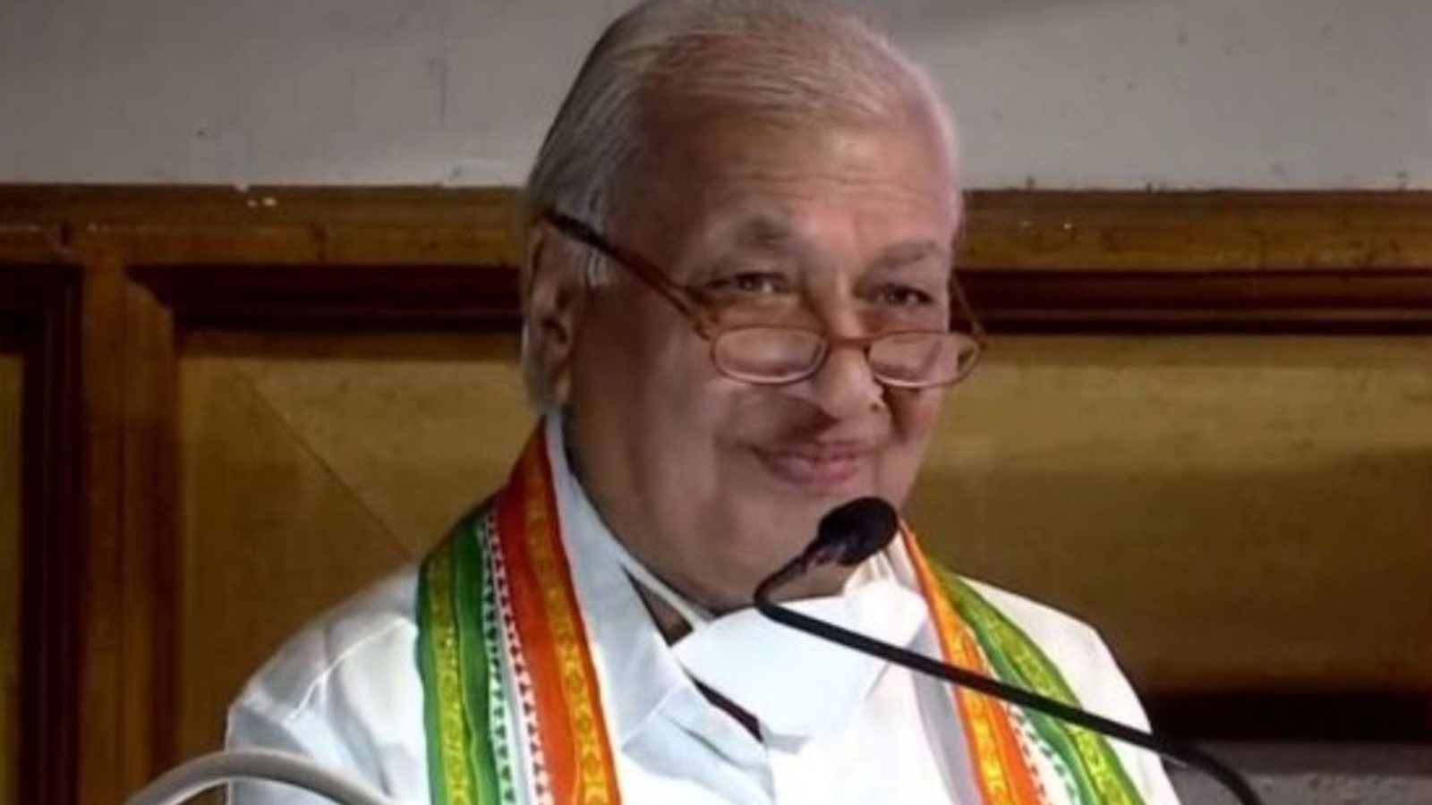 'இந்திய நதிகளின் நீரை குடிக்கும் அனைவரும் இந்துக்கள்' - கேரள ஆளுநர் ஆரிப் முகமது கான் பேச்சு!