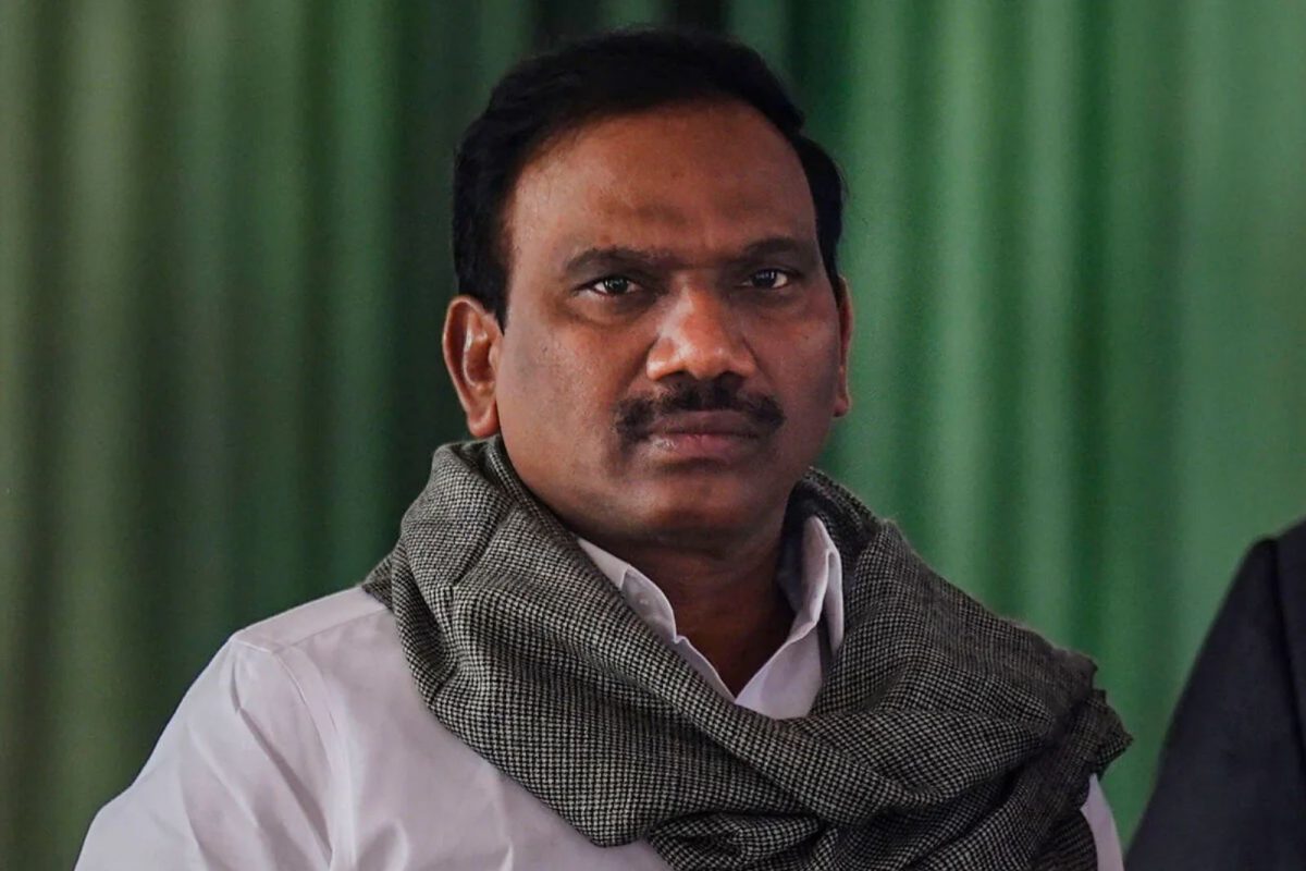 சொத்துக்குவிப்பு வழக்கில் நேரில் ஆஜரானார் ஆ.ராசா!
