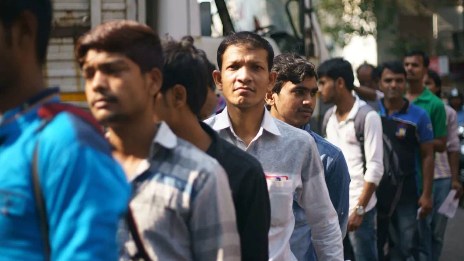 வேலைவாய்ப்பு குறைஞ்சிடுச்சா? ஆய்வு முடிவுக்கு அதிரடியாக பதிலளித்த மத்திய அரசு!