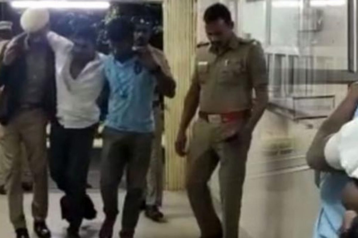 இளம்பெண் கூட்டு பாலியல் வன்கொடுமை.. குற்றவாளிகளை சுட்டு பிடித்த போலீஸ்