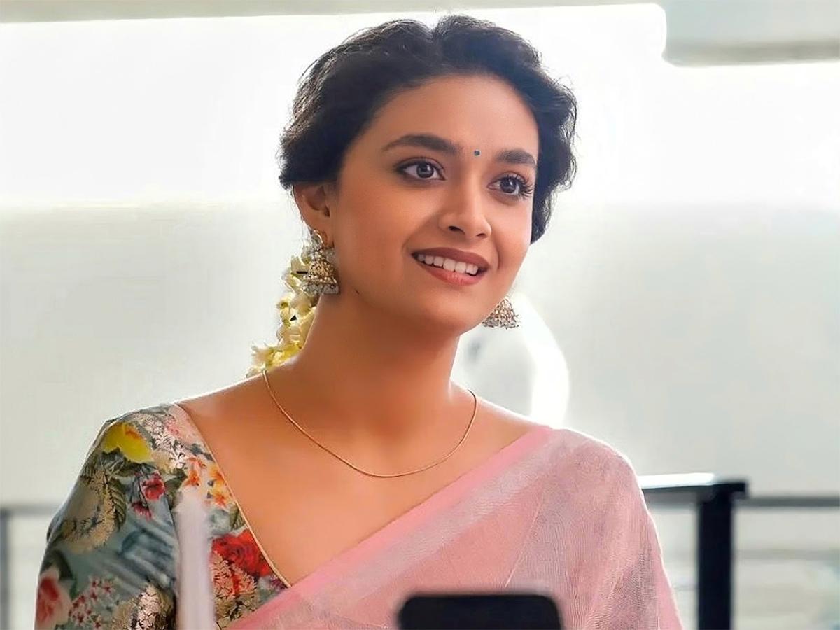  மேலும் இவர் நடித்த நடிகையர் திலகம் திரைப்படத்தில் சாவித்திரியாகவே வாழ்ந்திருப்பார். அந்த கதாப்பாத்திரத்தில் நடித்ததற்காக அவருக்கு தேசிய விருது வழங்கப்பட்டு கௌரவிக்கப் பட்டது.