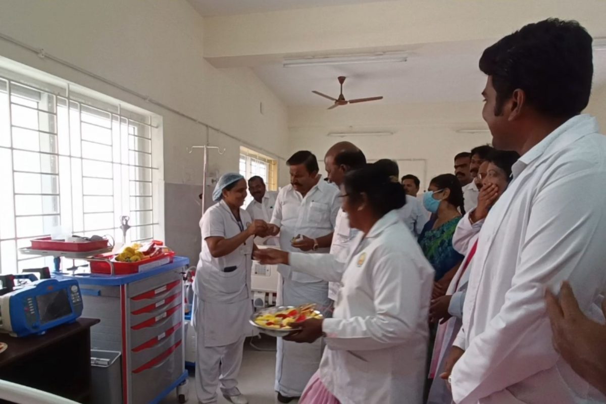 விழாவில் கலந்துகொண்ட அமைச்சர் கே.என்.நேரு
