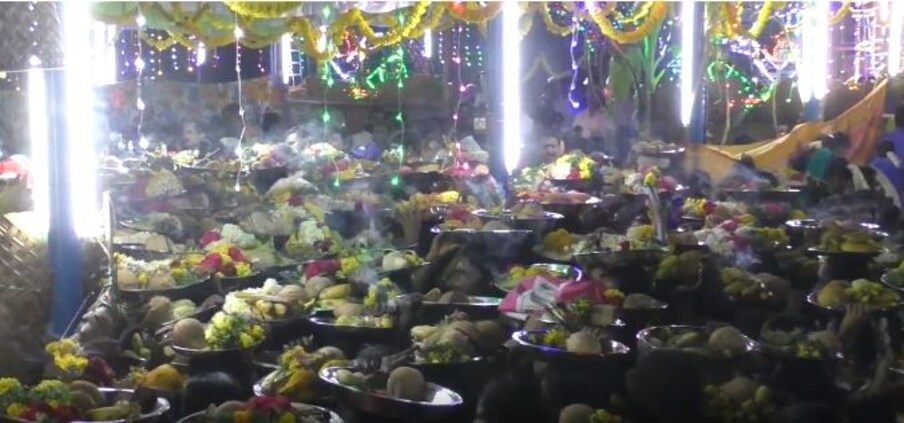  இந்த விழாவிற்கு தமிழகம், ஆந்திரா, கேரளா உள்ளிட்ட பல இடங்களில் ஸ்ரீமுனியாண்டி விலாஸ் ஹோட்டல் நடத்தி வருபவர்கள் மற்றும் உள்ளுர் வெளியூர் மக்கள் உட்டபட ஏராளமானோர் கலந்துகொண்டனர்.