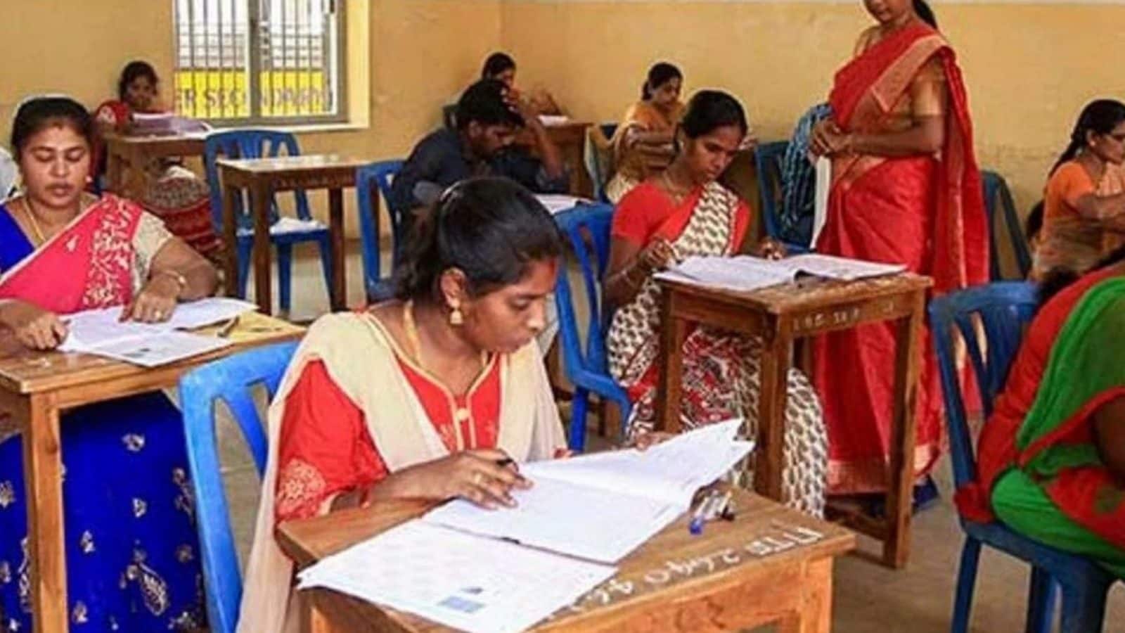 தேனியில் போட்டித்தேர்வுக்கான இலவச பயிற்சி - மாவட்ட கலெக்டர் முக்கிய அறிவிப்பு