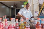 தஞ்சையில் ஜில் ஜில்.. மக்களின் தாகத்தை தணிக்கும் சர்பத் கடை!