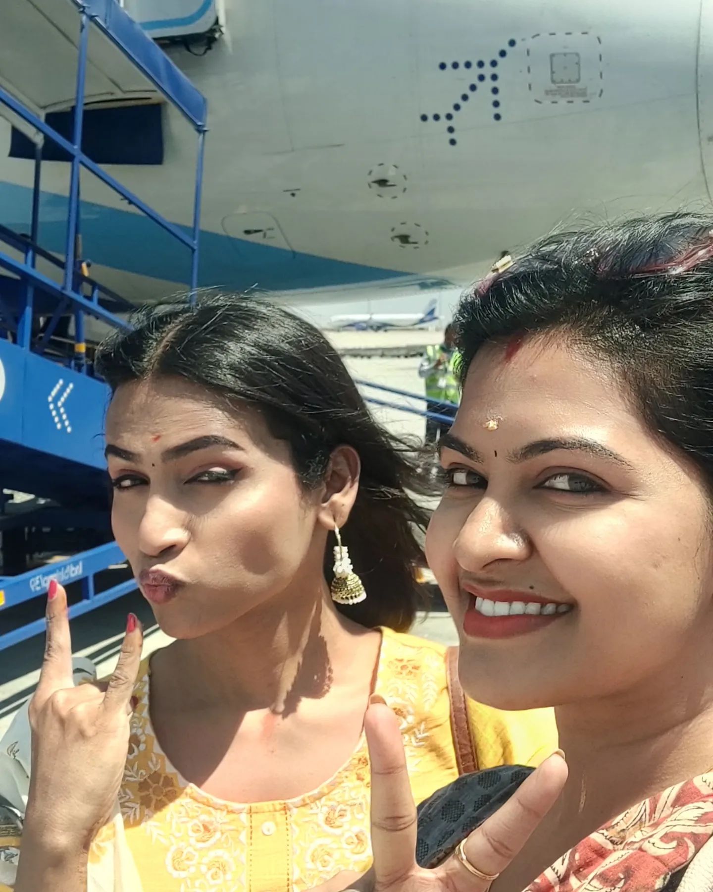  பிக் பாஸ் நிகழ்ச்சியில் கலந்துக் கொண்ட மற்றொரு போட்டியாளர் ஷிவின் கணேசன்.