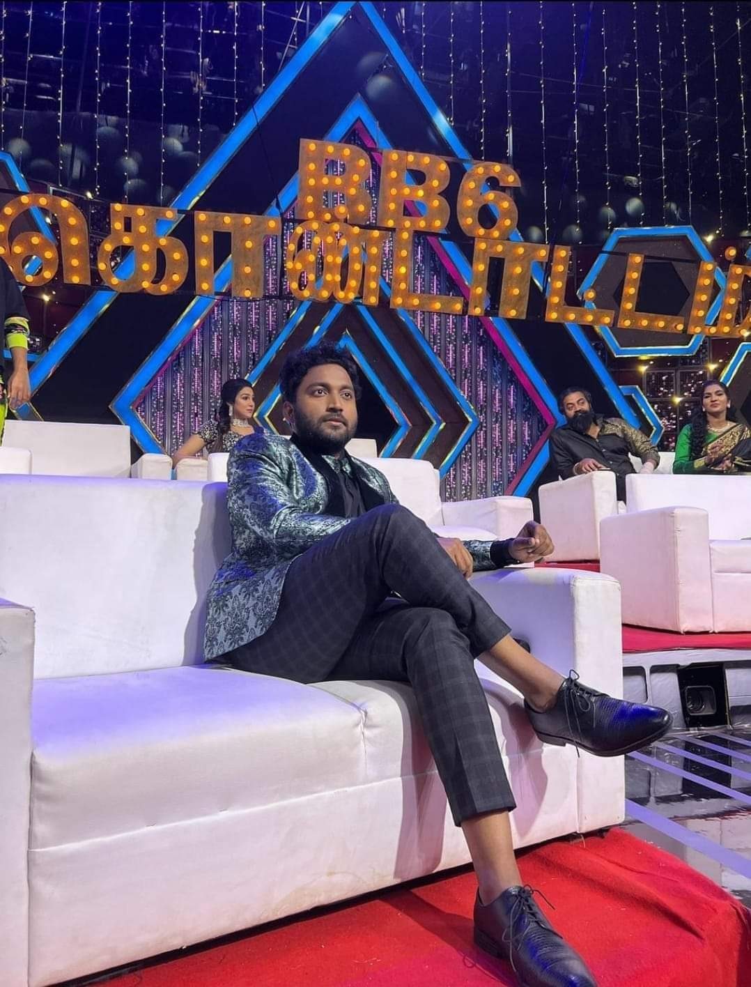  விஜய் டிவியில் ஒளிபரப்பான  சீசன் 6 நிகழ்ச்சி கடந்த மாதம் நிறைவுபெற்றது. இந்த நிகழ்ச்சியின் டைட்டில் வின்னராக அசீம் அறிவிக்கப்பட்டது கடும் விவாதங்களை ஏற்படுத்தியது.