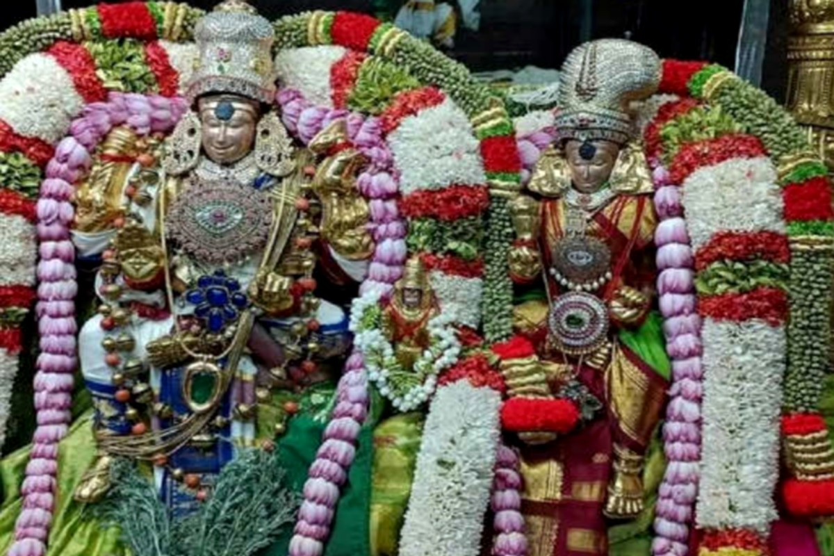  மே 2ஆம் தேதி, சிவபெருமான் மீனாட்சியை போரில் வென்று மணம் புரிந்த திருவிளையாடல் புராண நிகழ்வான, புகழ்பெற்ற மீனாட்சி-சுந்தரேஸ்வரர் திருக்கல்யாண விழா நடைபெறவுள்ளது. இதை பல ஆயிரக்கணக்கான பக்தர்கள் கண்டு களிப்பர்.
