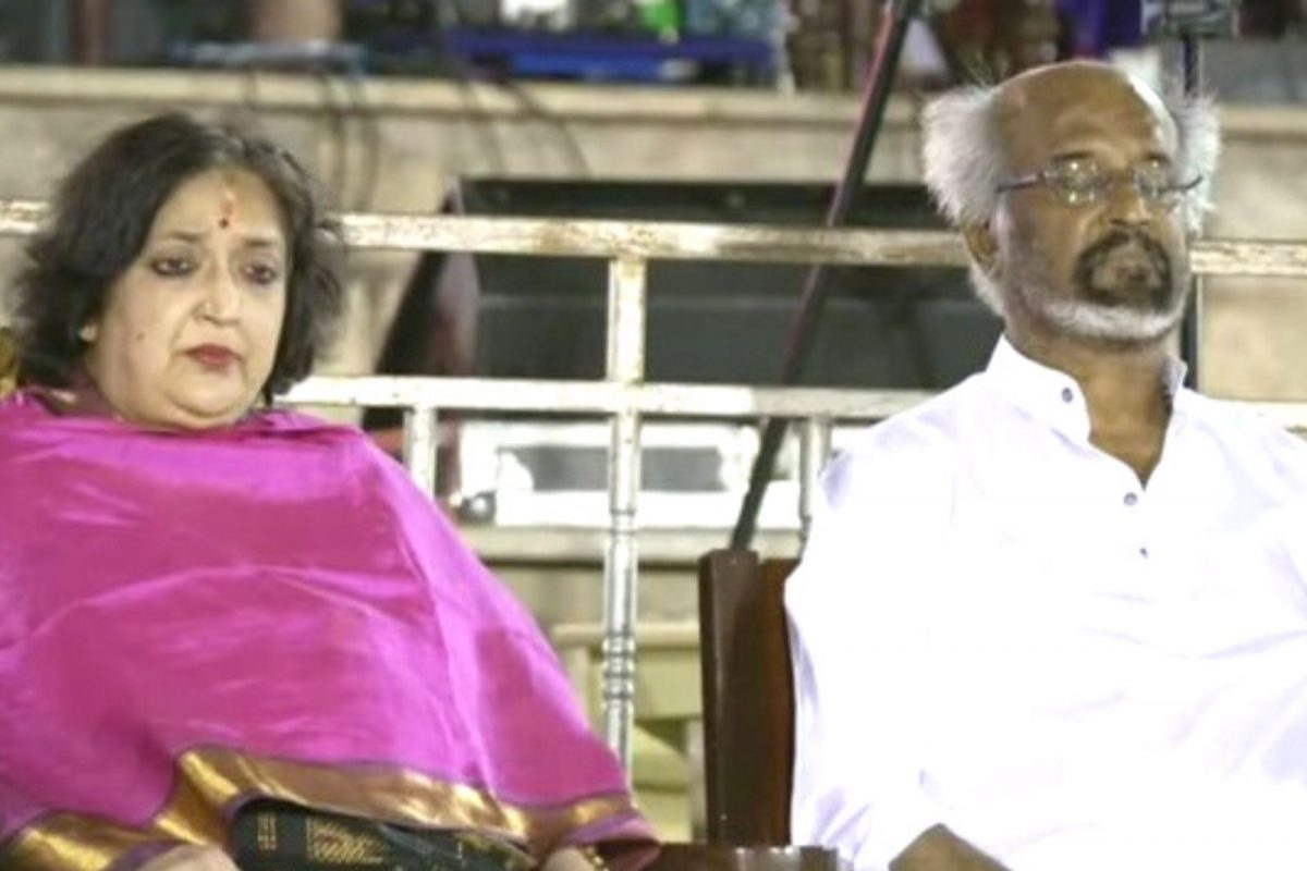 மனைவி லதாவுடன் நடிகர் ரஜினிகாந்த்