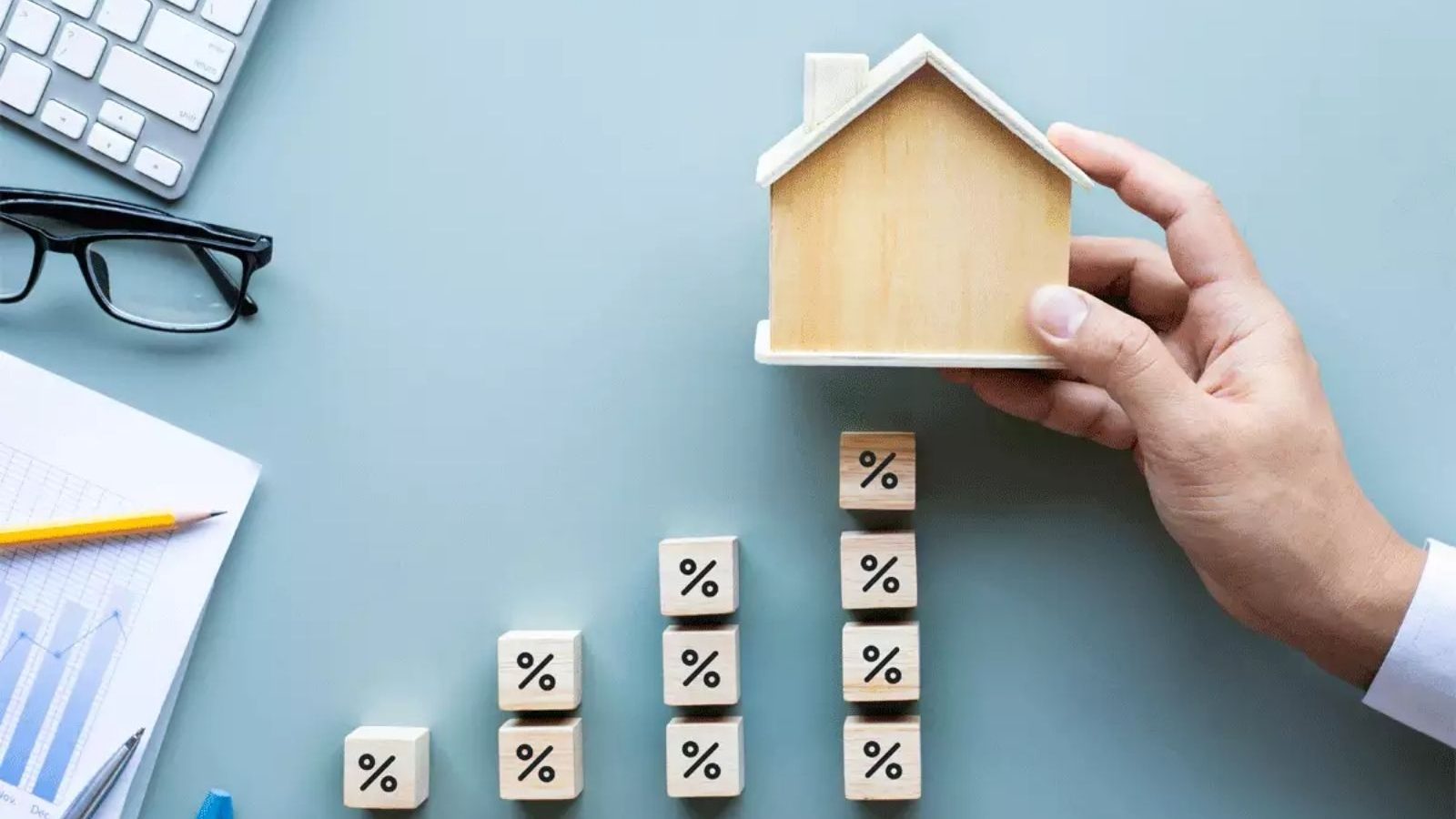 ஷாக்கில் பொதுமக்கள்.. அதிரடியாக உயரும் வட்டி.. ரிசர்வ் வங்கி கொடுத்த அதிர்ச்சி..!