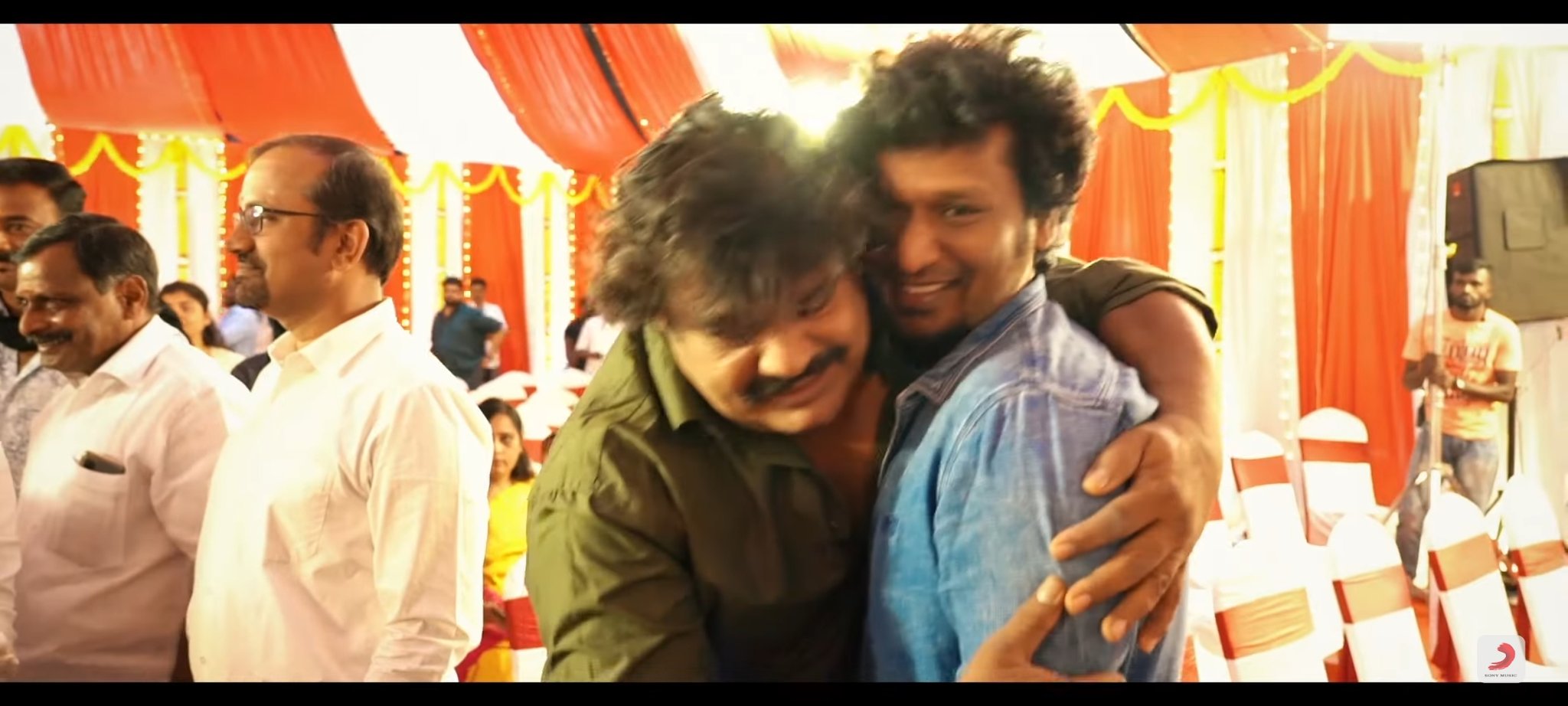  விக்ரம் படத்தைத் தொடர்ந்து மீண்டும் விஜய் - லோகேஷ் இணைவதாக செய்திகள் வெளியாகின. இதனை இயக்குநரும் பல இடங்களில் உறுதிப்படுத்தினார்.
