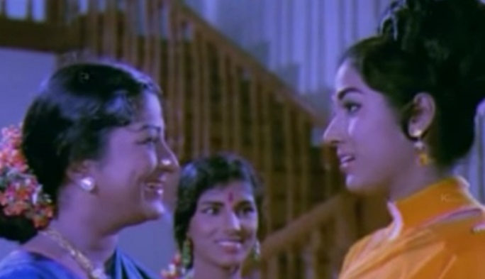  தமிழ் சினிமாவில் பெயர் குழப்பம் தொன்றுதொட்டே இருந்து வருகிறது. கந்தன் கருணை படத்தின் மேக்கப் டெஸ்டுக்கு நடிகர் சிவகுமார் சென்றிருந்த நேரம், வேறொருவரும் வந்திருந்தார். அவர் பெயரும் சிவகுமார். இந்த இரண்டாவது சிவகுமாரின் நண்பர் முன்னாள் முதல்வர் கலைஞர் கருணாநிதிக்கு நெருக்கமானவர்.