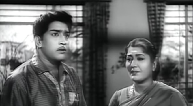  அதன் அழகிலும் சுட்டித்தனத்திலும் கவரப்பட்டவர், இந்த குழந்தையை சின்னவயது லோகிதாசனாக நடிக்க வைக்கலாமே என்று இயக்குநரிடம் சொல்ல, அவர்கள் ருக்மணியின் தாயின் சம்மதம் பெற்று ஹரிச்சந்திரா படத்தில் ருக்மணியை குழந்தை நட்சத்திரமாக அறிமுகப்படுத்தினர்.
