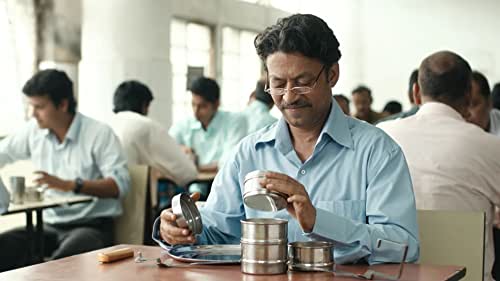  மறைந்த பாலிவுட் நடிகர் இர்ஃபான் கான் நடித்த லஞ்ச் பாக்ஸ் படம் பார்வையாளர் கண்களுக்கு விருந்து. இதனை அமேசான் பிரைமில் பார்க்கலாம்.