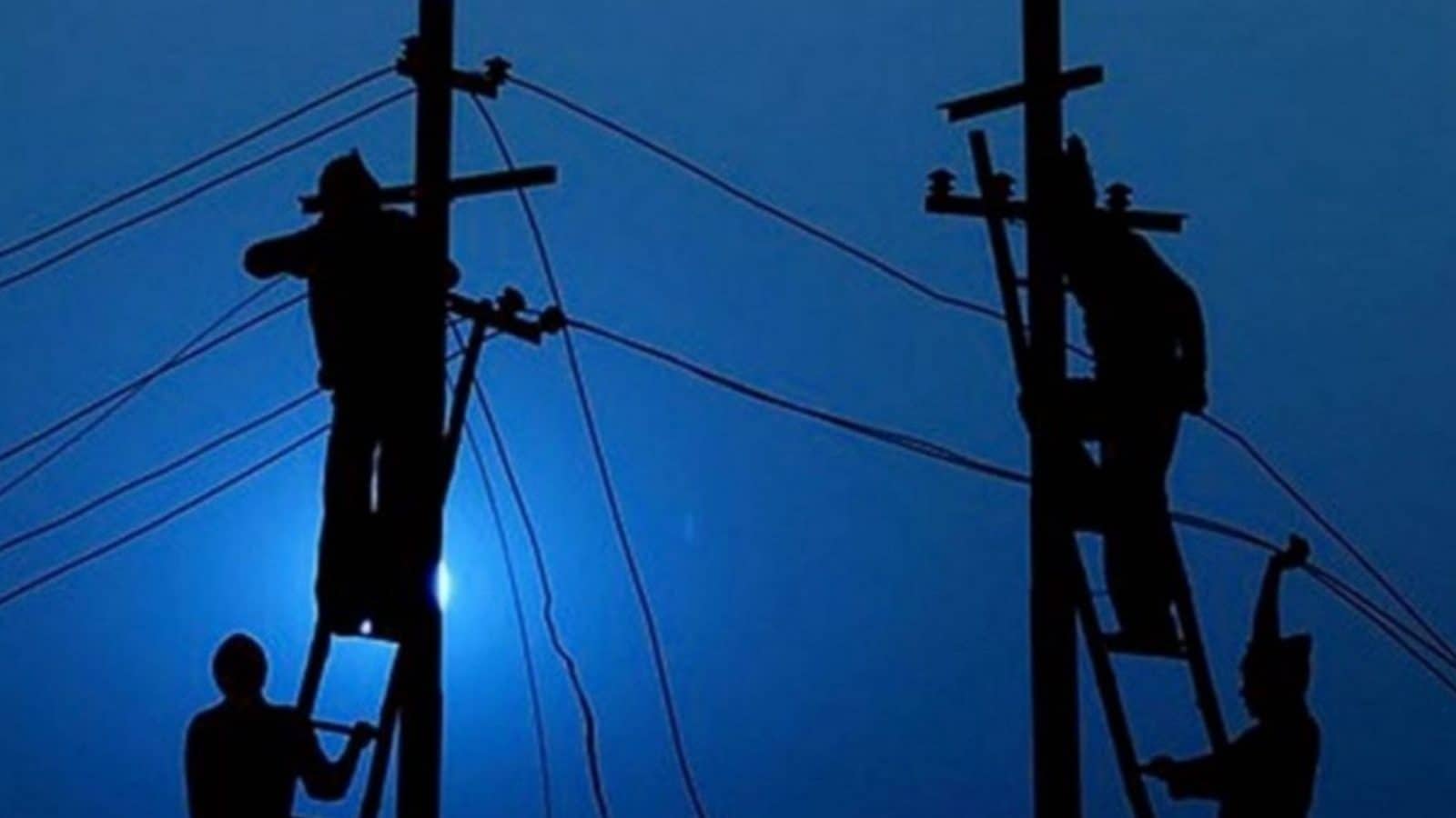 நாமக்கல் மாவட்ட மக்களே உஷார்... நாளை இங்கெல்லாம் மின் தடை செய்யப்படும்