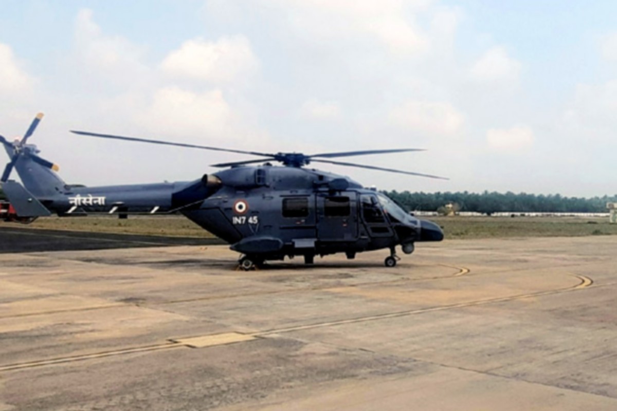  இந்நிலையில், ராமேஸ்வரத்தில் இருந்து 35 கி.மீ தொலைவிலும், ராமநாதபுரத்தில் இருந்து 20 கி.மீ தூரத்திலும் இருக்கிறது உச்சிப்புளி பருந்து கடற்படை விமானத் தளம். இங்கே இரண்டாம் உலகப் போரின் போது பயன்படுத்தி கைவிடப்பட்ட விமானத் தளத்தில், 1982ஆம் ஆண்டு, இந்திய கடற்படை விமானத் தளம் அமைக்கப்பட்டது.