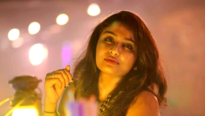  கிழக்கு வாசல் சீரியல் விஜய் டிவி-யில் ஒளிபரப்பாகவிருப்பது குறிப்பிடத்தக்கது.