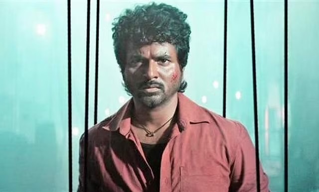  நெல் ஜெயராமன் மகனின் படிப்பு செலவை இன்றளவும் ஏற்று வருகிறார் சிவா. இன்னும் பட்டியலிட நிறைய இருக்கின்றன. எதையும் பெரிதாகக் காட்டிக்கொள்ளாமல் எல்லாமும் செய்யும் அன்புத்தம்பி சிவகார்த்திகேயனுக்கு இனிய பிறந்த நாள் நல்வாழ்த்துகள்.