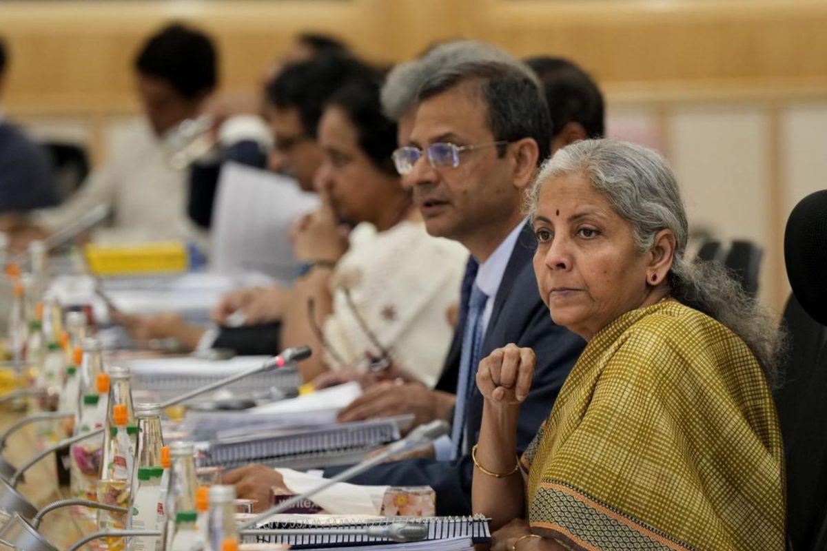 நீட், JEE, CUET நுழைவு தேர்வுகளுக்கு இனி ஜிஎஸ்டி இல்லை! நீட், JEE, CUET நுழைவு தேர்வுகளுக்கு இனி ஜிஎஸ்டி இல்லை!