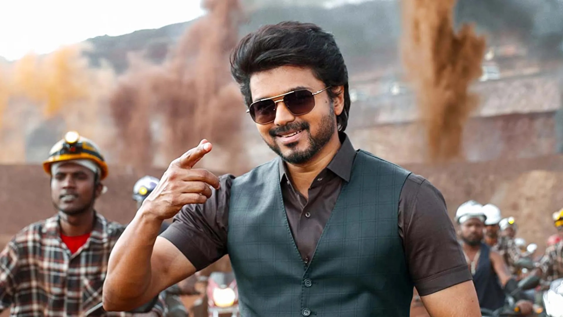  தெலுங்கு இயக்குநர் வம்சி இயக்கத்தில் விஜய் நடித்து கடந்த ஜனவரி 11 ஆம் தேதி திரையரங்குகளில் வெளியான வாரிசு கலவையான விமர்சனங்களையே பெற்றது.