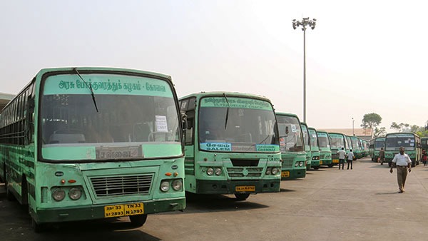  தாம்பரம் ரூட் என்றால் நேரடியாகவே அந்தந்த ஏரியாக்களில் இறங்கலாம். இந்த பிரச்னைக்கு தற்போது போக்குவரத்துத்துறை முடிவு கட்டியுள்ளது. இது குறித்து சுற்றறிக்கை அனுப்பியுள்ள போக்குவரத்துத்துறை, சென்னையை நோக்கி வரும் அரசு போக்குவரத்துக்கழக பேருந்துகள் தாம்பரம் வழியாக இயக்க வேண்டுமென குறிப்பிட்டுள்ளது.