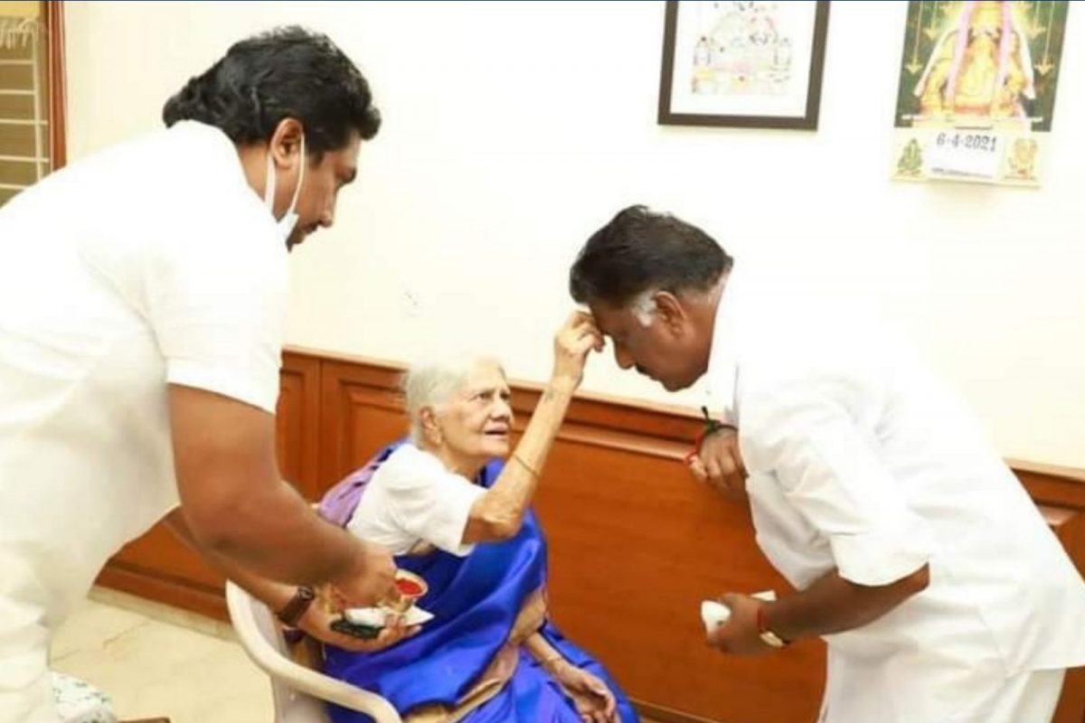 ஓபிஎஸ் தாயார்