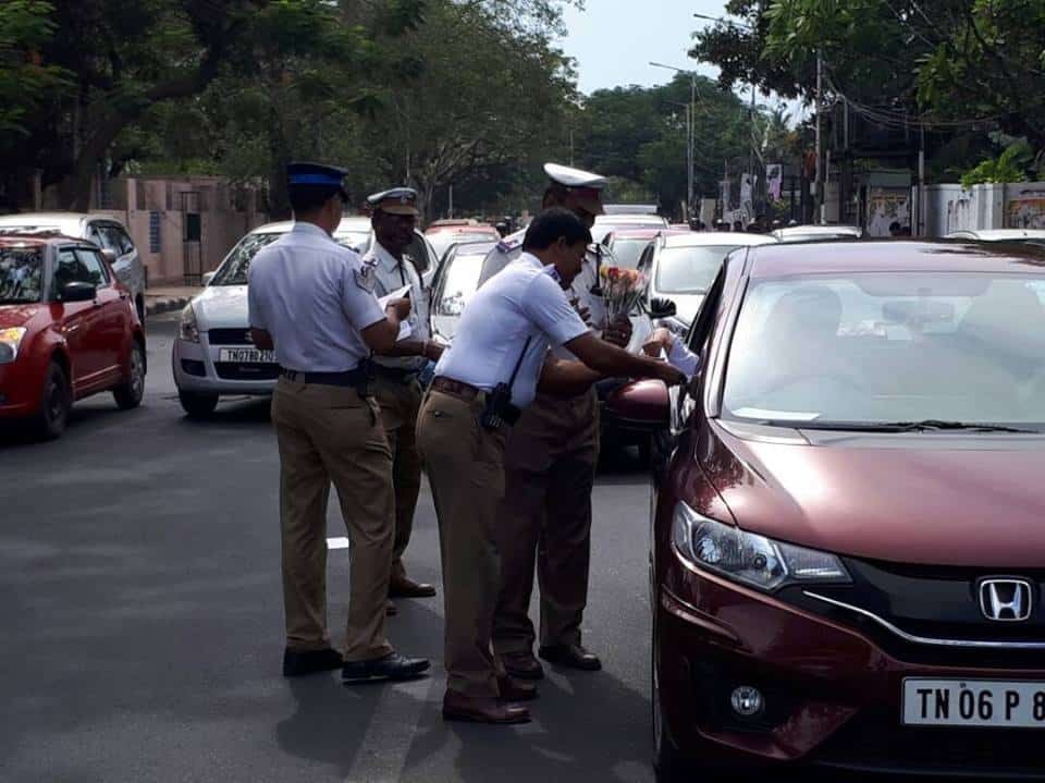  மதுபோதையில் வாகனத்தை ஓட்டி அபராதம் விதித்து 14 நாட்களுக்குள் அபராதத் தொகை செலுத்தவில்லை எனில், வாகனம் அல்லது சொத்துகள் பறிமுதல் செய்யப்படும் எனவும் தெரிவித்தார்.