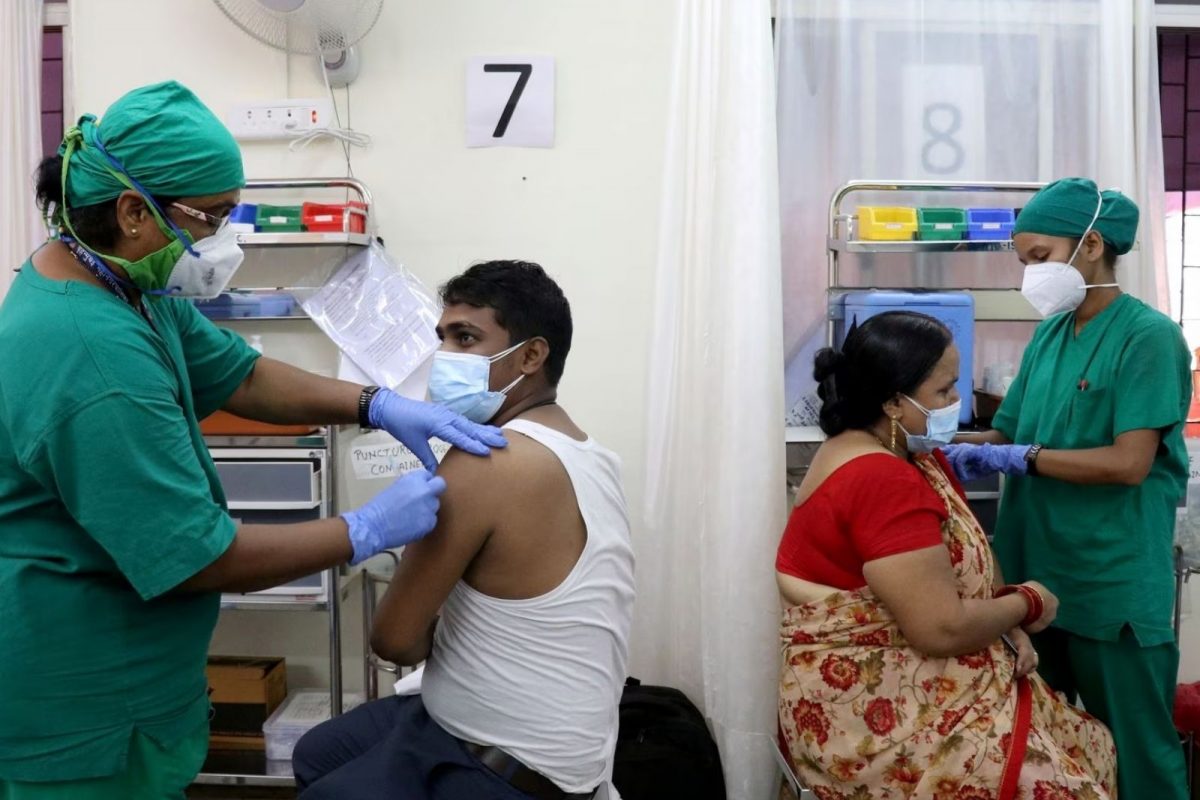34 லட்சம் உயிர்களை காப்பாற்றிய தடுப்பூசி..!