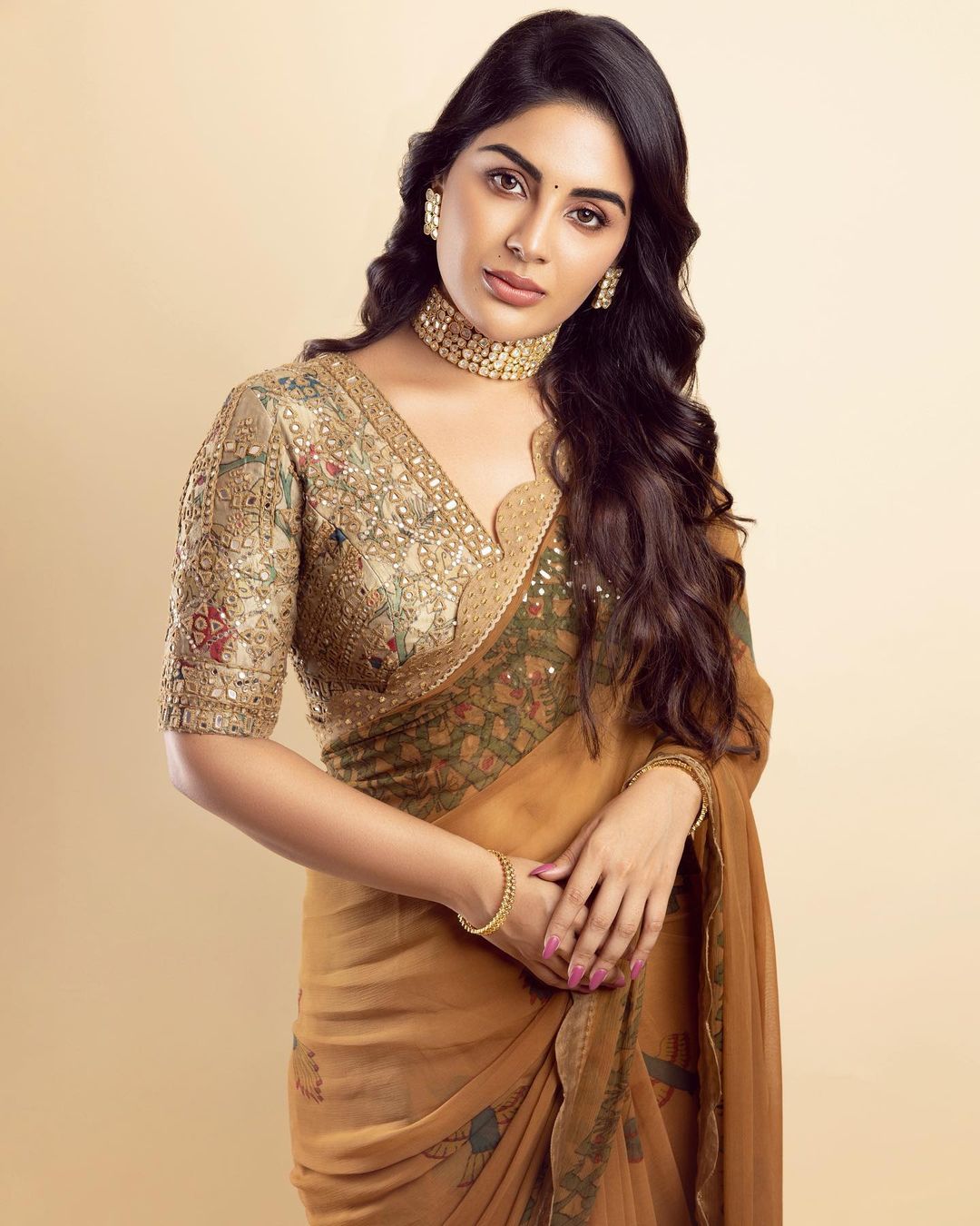  இந்தப் படத்தில் தனுஷுக்கு ஜோடியாக நடித்திருக்கிறார் நடிகை சம்யுக்தா.