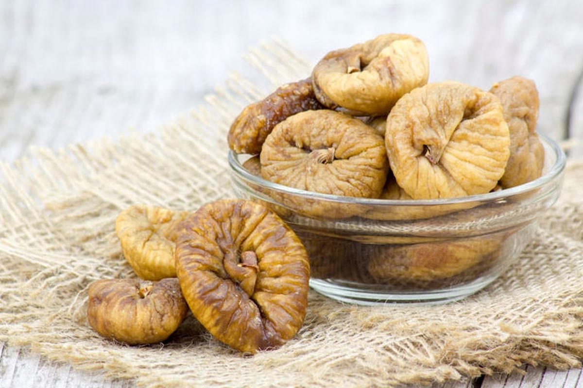  ,[object Object], ஒரு கப் உலர்ந்த அத்திப்பழத்தில் 241 mg கால்சியம் சத்து உள்ளது. அதோடு அதிக அள்விலான ஒமேகா 3 ஃபேட்டி ஆசிட் இருப்பது கர்ப்பிணிகளின் ஆரோகியத்திற்கு நல்லது.