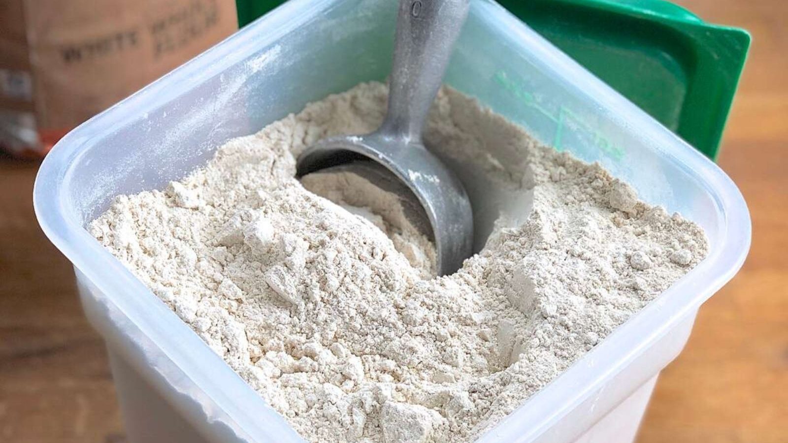 நீண்ட காலத்திற்கு மாவு கெடாமல் இருக்க என்ன செய்வது.. இதை ட்ரை பண்ணுங்க..!