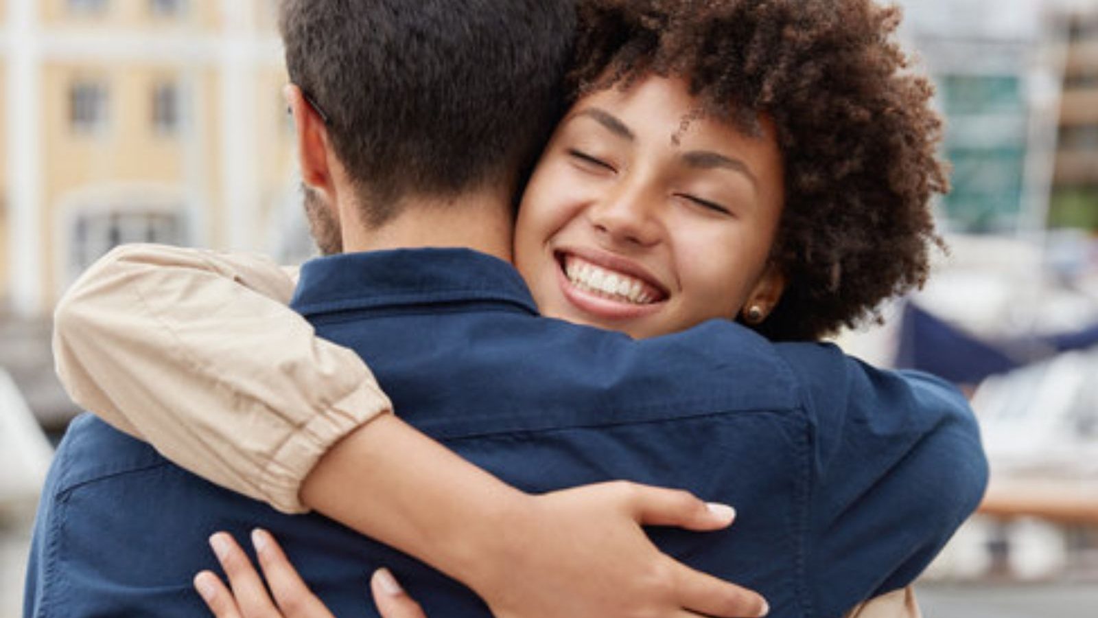 Hug Day 2023 | தினமும் 8 முறையாவது அணைக்க வேண்டும்.. கட்டிப்பிடிப்பதால் ஏற்படும் நன்மைகள் இதோ..!